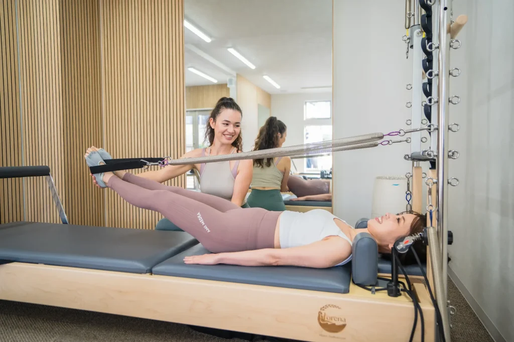 マシンピラティスプライベートレッスン風景