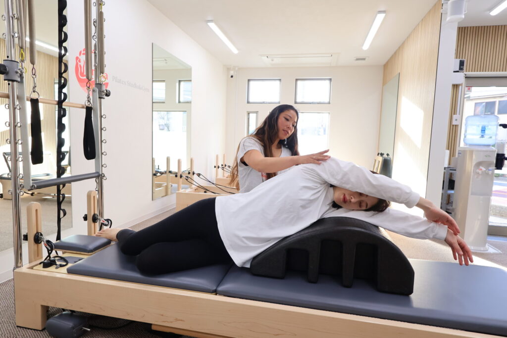 ロレナスタジオのマタニティピラティスクラス風景